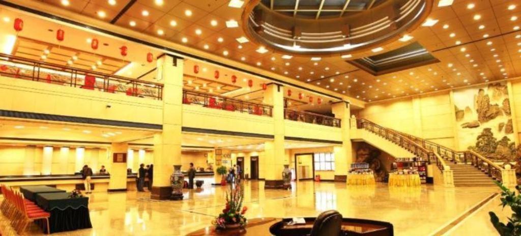 Sanyu Hotel Гуанчжоу Экстерьер фото