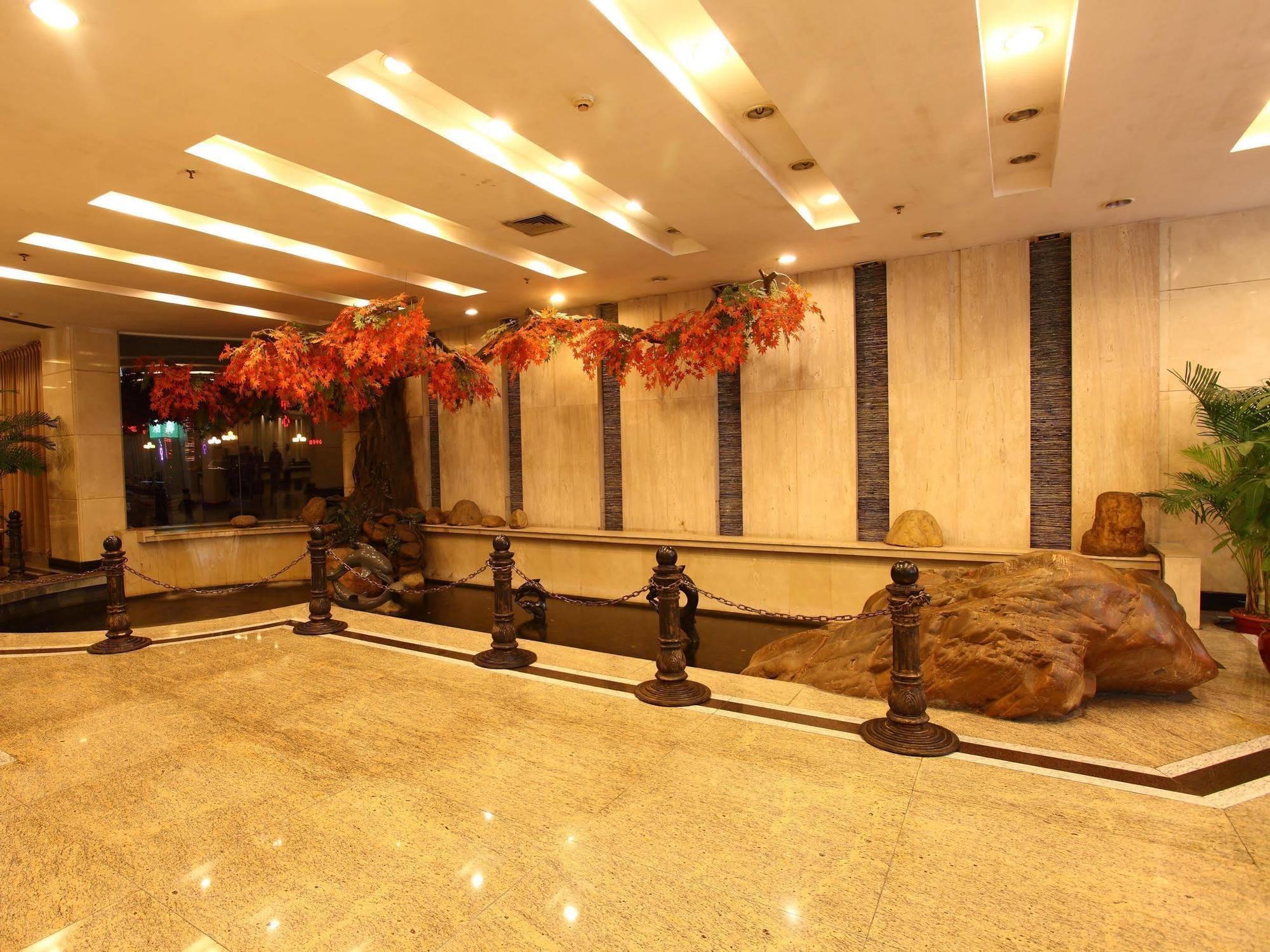 Sanyu Hotel Гуанчжоу Экстерьер фото