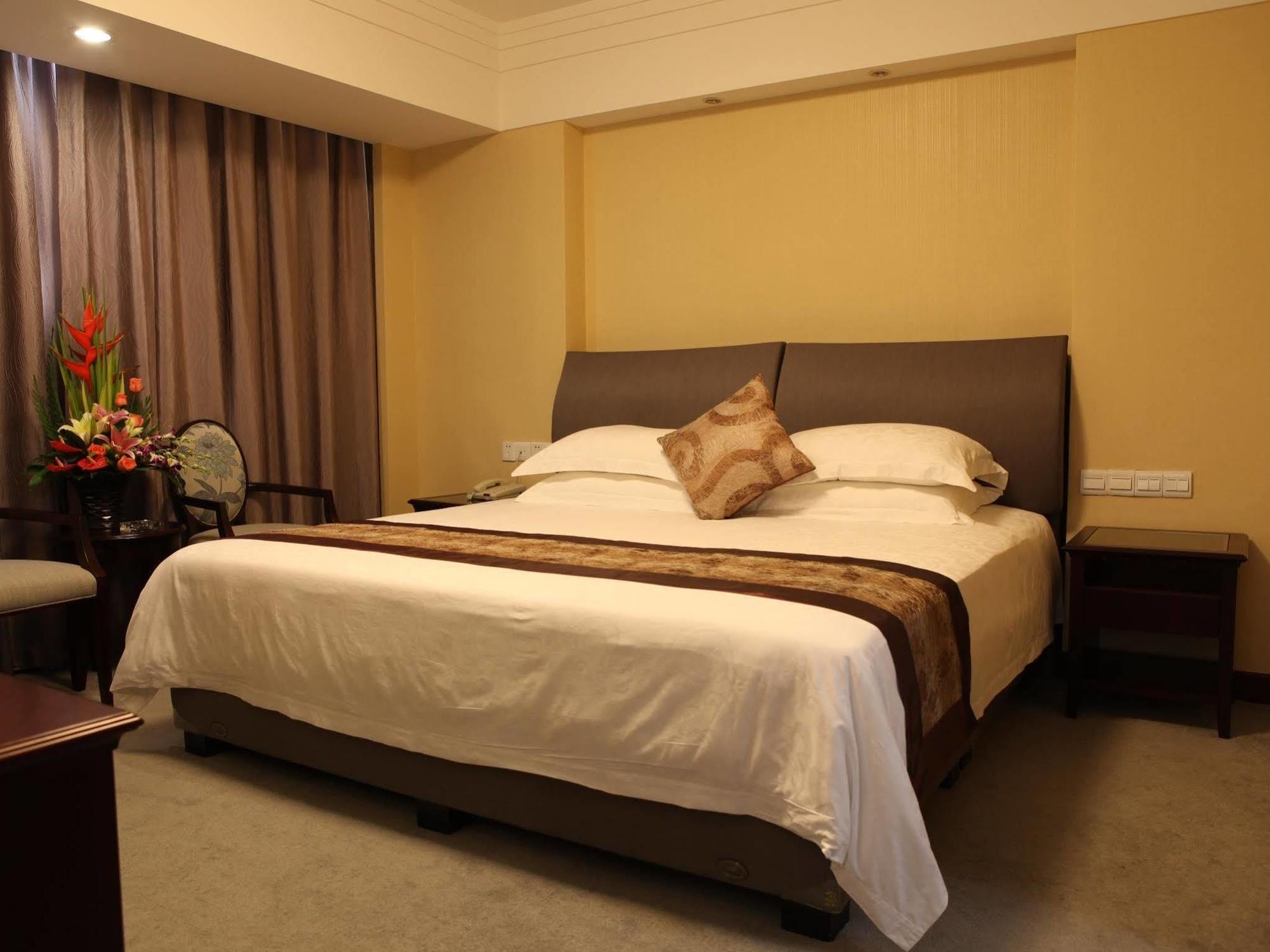 Sanyu Hotel Гуанчжоу Экстерьер фото